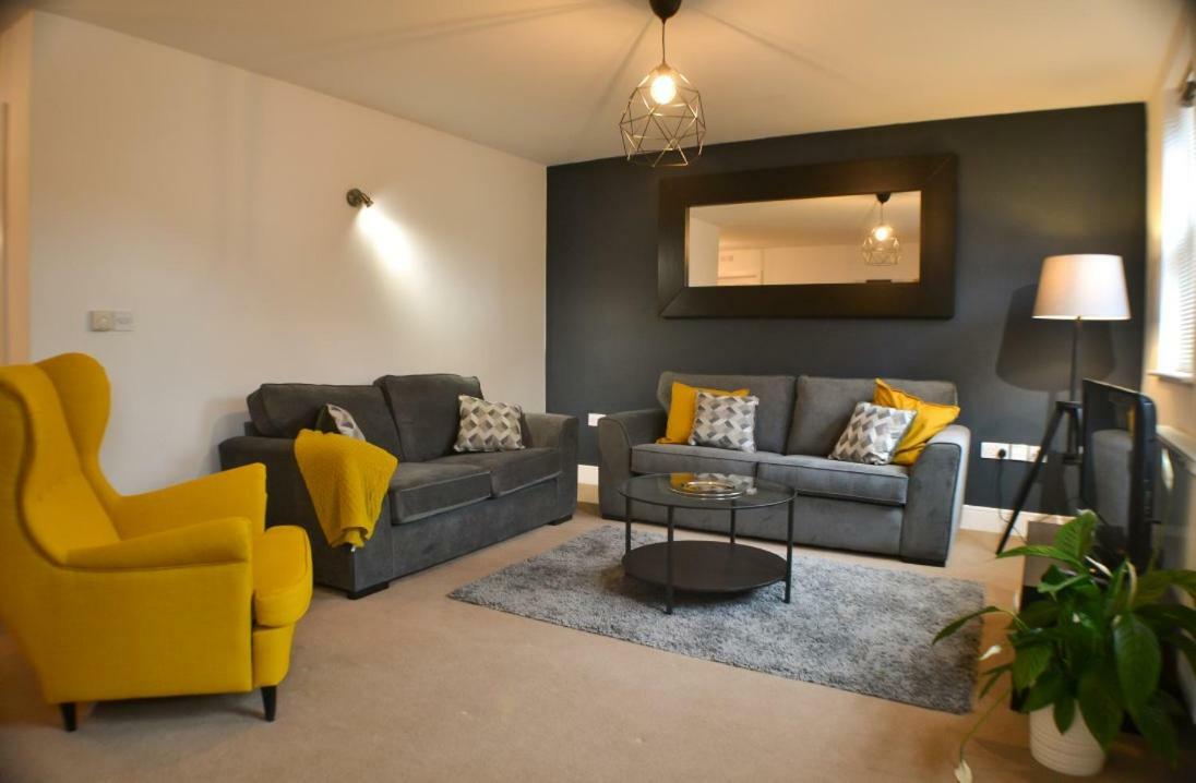 #St Georges Court By Derbnb, Spacious 2 Bedroom Apartments, Free Parking, Wi-Fi, Netflix & Within Walking Distance Of The City Centre Derby Exterior photo